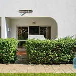 Green 104 Dream Lodging